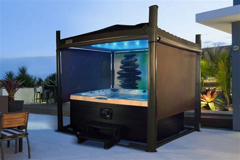 Oasis hot tub - Enjoy a relaxing hot tub in a private garden setting at Oasis Hot Tub Gardens. Choose from indoor or outdoor gardens with entry and dressing room for each tub.